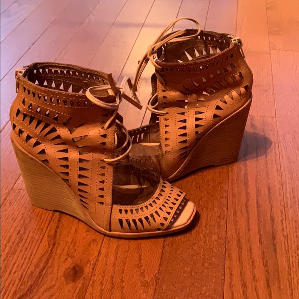 Jeffrey Campbell wedges - Picture 1 of 7